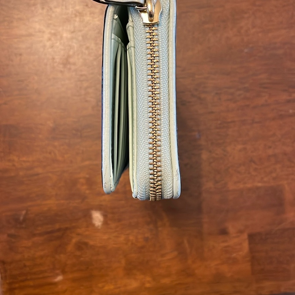 Kate spade ♠️ Wallet - Picture 11 of 11